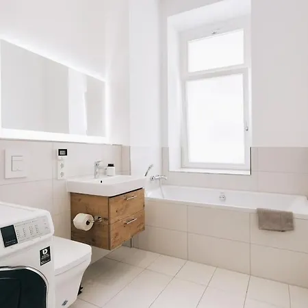 Tip! Design-apartment In Toplage 75qm In Szeneviertel Апартаменты Дрезден